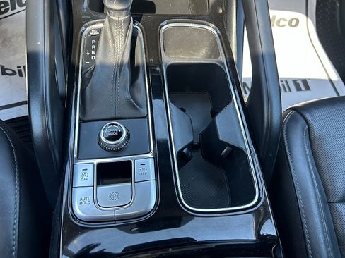 Used 2020 Kia Telluride S w/ S 8 Passenger Seating Package FWD image 21