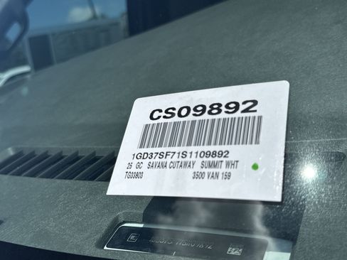 New 2025 GMC Savana 3500 w/ Power Convenience Package image 35