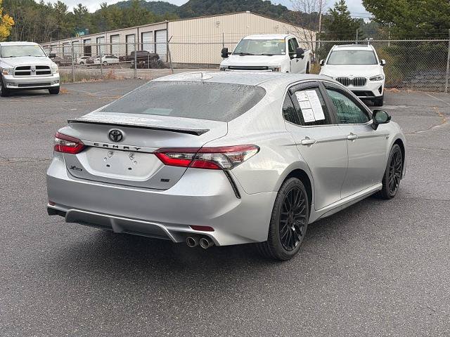 Used 2022 Toyota Camry SE w/ Convenience Package FWD image 3