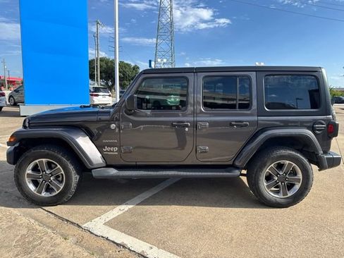 Used 2021 Jeep Wrangler Unlimited Sahara AWD/4WD image 4