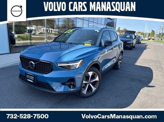 Certified 2025 Volvo XC40 B5 Plus AWD/4WD video 1