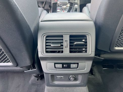 Used 2024 Audi SQ5 Premium Plus AWD/4WD image 28