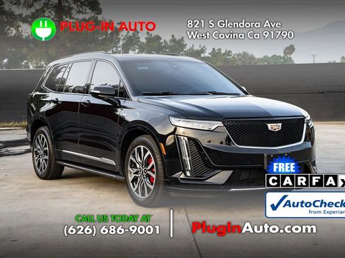 Used 2022 Cadillac XT6 Sport w/ Platinum Package image 3