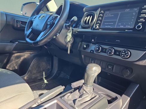 Used 2020 Toyota Tacoma SR image 26