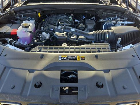 New 2025 Jeep Grand Cherokee L Laredo w/ Luxury Tech Group I RWD image 35