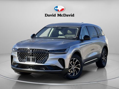 New 2026 Lincoln Nautilus Premier image 2