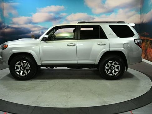 Used 2021 Toyota 4Runner TRD Off-Road Premium image 4