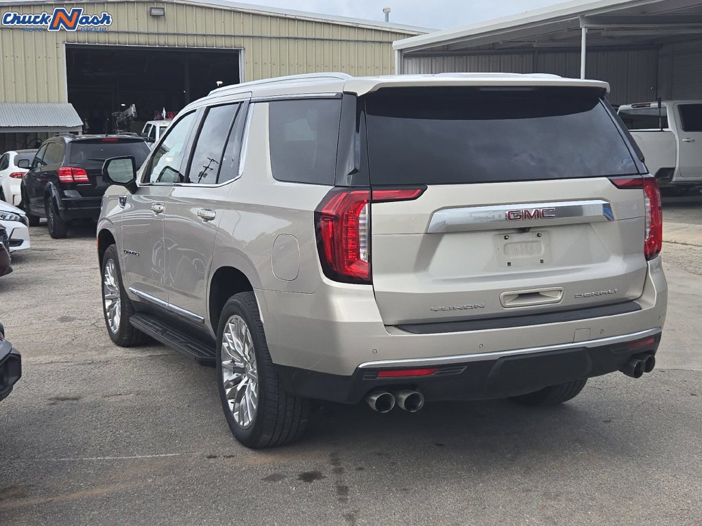 Used 2023 GMC Yukon Denali RWD image 6