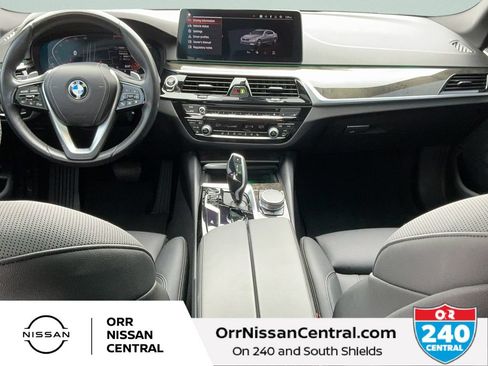 Used 2021 BMW 530i w/ Convenience Package RWD image 15