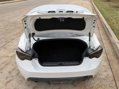 Used 2013 Subaru BRZ Limited w/ Popular Pkg 2C image 7