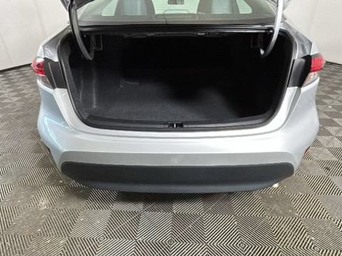 Used 2025 Toyota Corolla LE FWD image 26