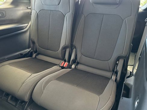 New 2025 Jeep Grand Cherokee L Laredo w/ Luxury Tech Group I image 16