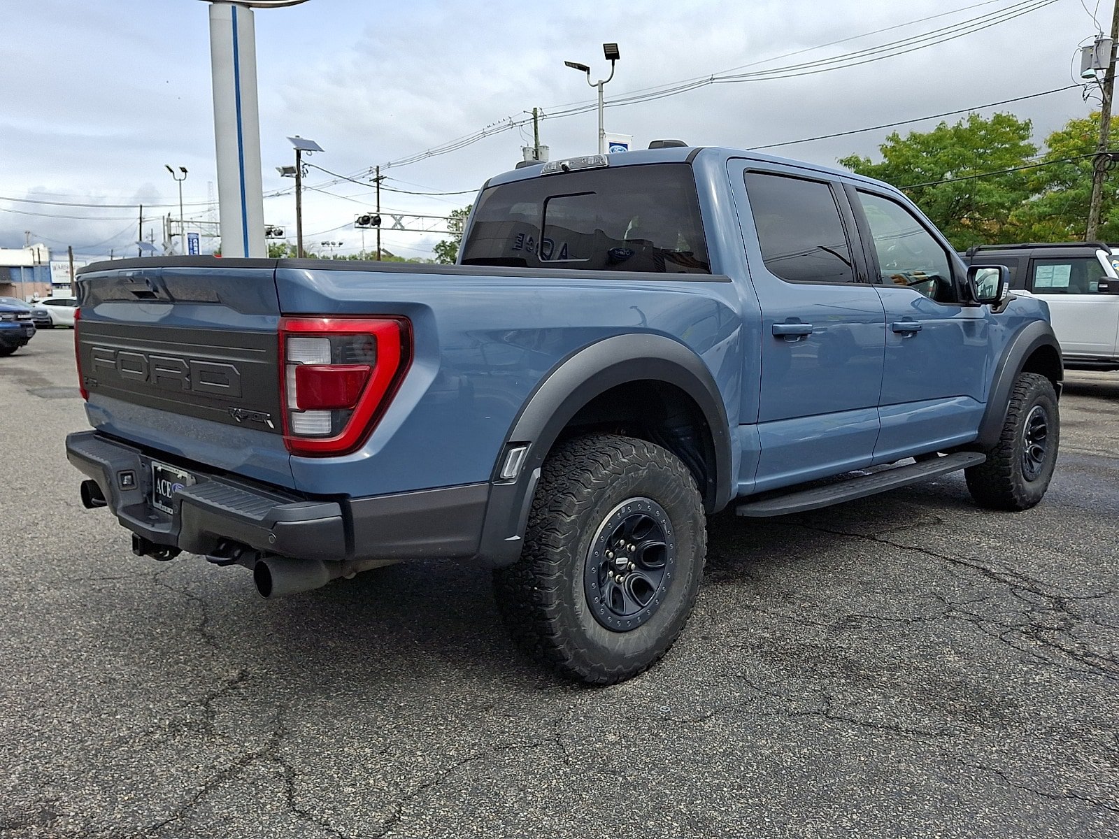 Certified 2023 Ford F150 Raptor w/ Raptor Carbon Fiber Package AWD/4WD image 6
