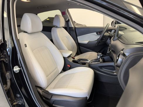 Used 2023 Hyundai Kona SEL image 32