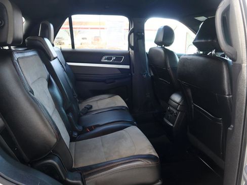 Used 2017 Ford Explorer XLT w/ Equipment Group 202A image 48