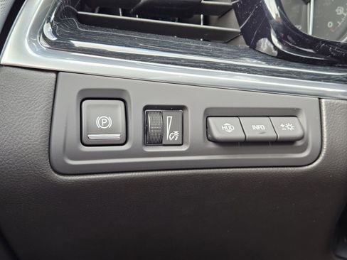 New 2026 Cadillac XT5 Premium Luxury image 24