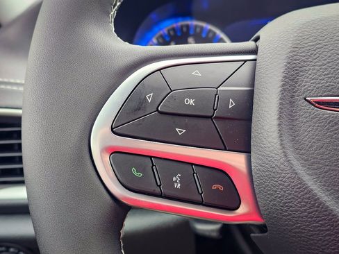 New 2026 Chrysler Pacifica Select FWD image 19