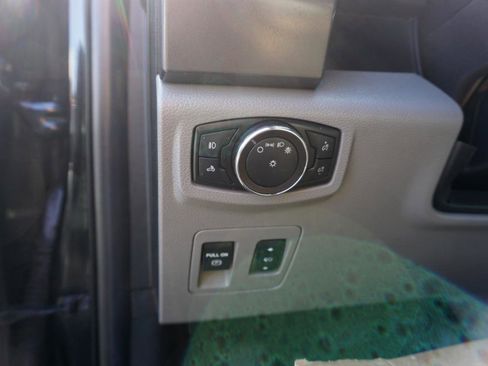 Used 2018 Ford F150 XLT w/ Equipment Group 302A Luxury image 15