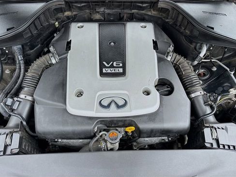 Used 2018 INFINITI Q70 L 3.7 image 32