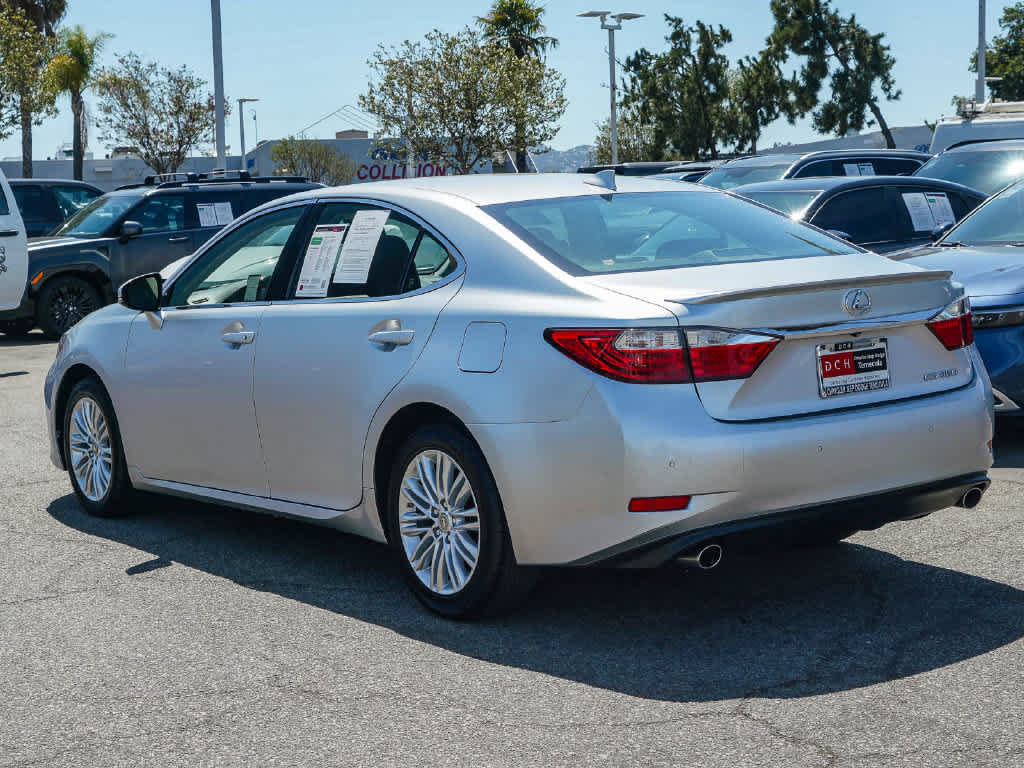 Used 2015 Lexus ES 350 w/ Premium Package FWD image 6