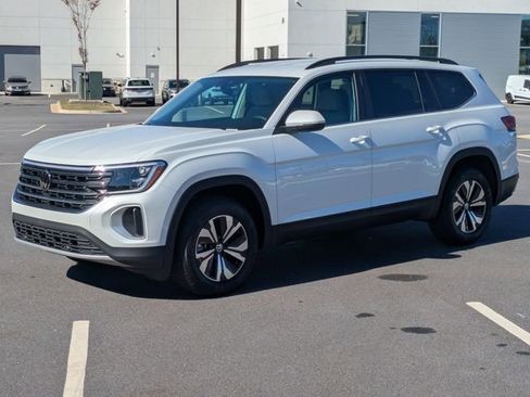 New 2026 Volkswagen Atlas SE FWD image 8