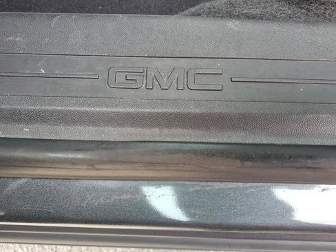 Used 2021 GMC Terrain SLT w/ LPO, Floor Liner Package AWD/4WD image 19
