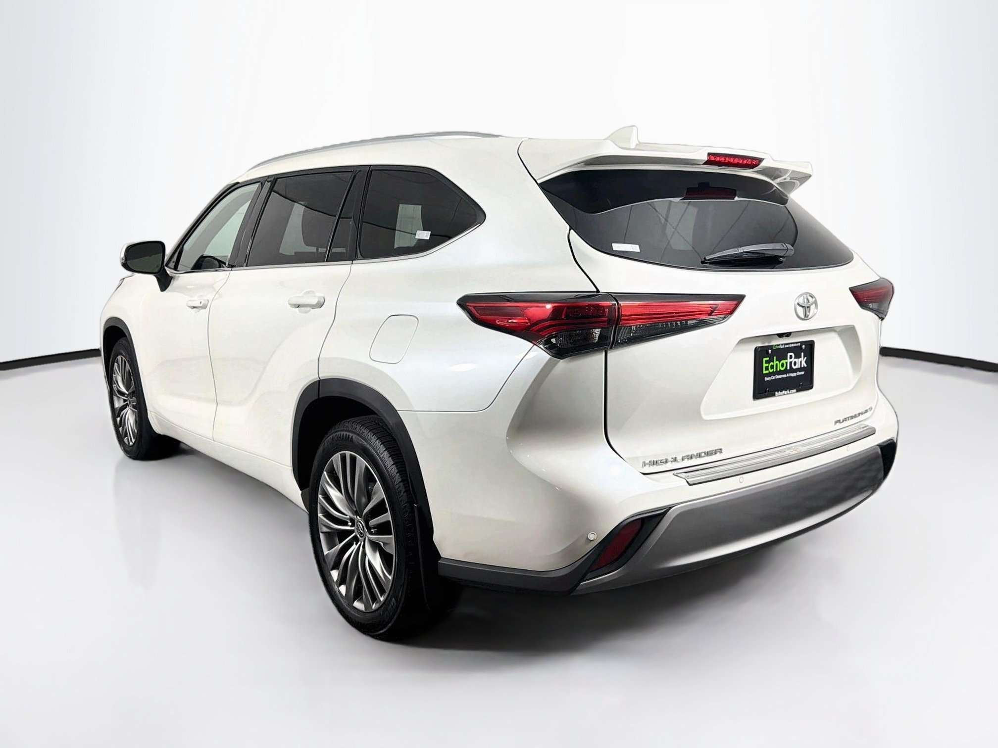Used 2021 Toyota Highlander Platinum AWD/4WD image 5