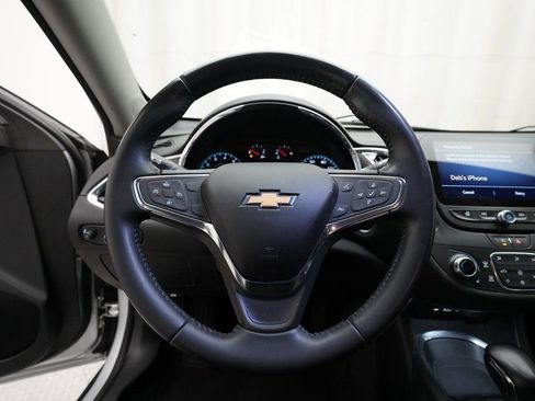 Used 2021 Chevrolet Malibu LT w/ Redline Edition image 4