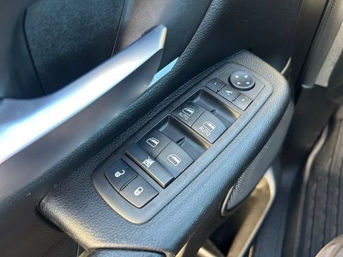 Used 2022 RAM 1500 Big Horn AWD/4WD image 23