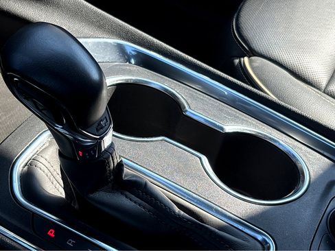 Used 2022 Chevrolet Traverse Premier w/ Redline Edition image 16