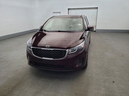 Used 2018 Kia Sedona LX FWD image 15