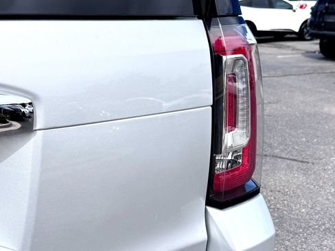 Used 2019 GMC Yukon Denali w/ Open Road Package AWD/4WD image 10