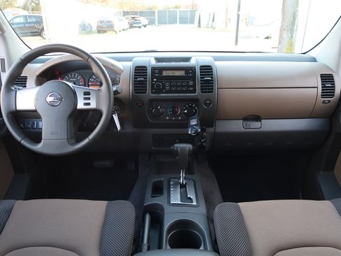 Used 2006 Nissan Xterra S w/ (U01) Utility Pkg image 11