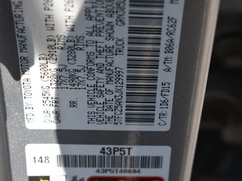 Used 2018 Toyota Tacoma TRD Sport AWD/4WD image 22