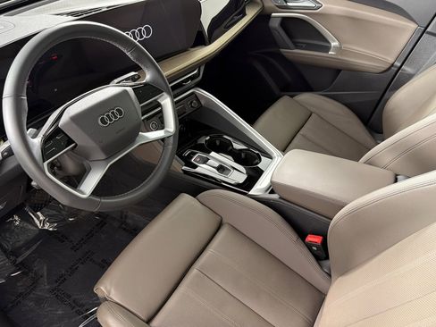 Used 2025 Audi Q5 Premium Plus w/ Premium Plus image 9