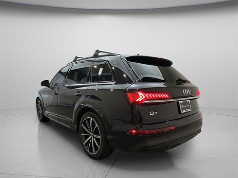 Used 2021 Audi Q7 3.0T Prestige image 3