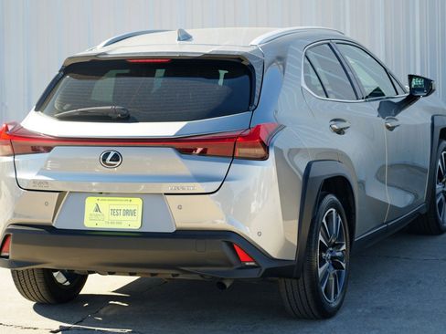 Used 2022 Lexus UX 200 image 50