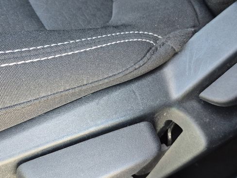 Used 2025 Ford Escape Active image 40