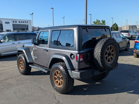 Used 2018 Jeep Wrangler Sport AWD/4WD image 8