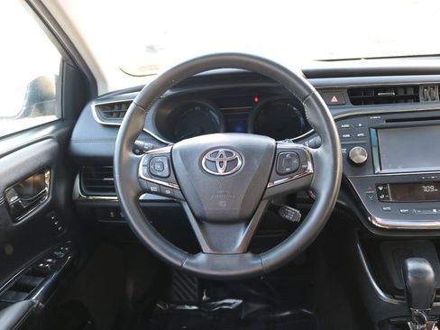 Used 2016 Toyota Avalon XLE Premium image 30