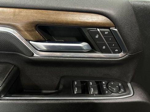 Used 2024 Chevrolet Silverado 3500 High Country w/ High Country Premium Package image 19