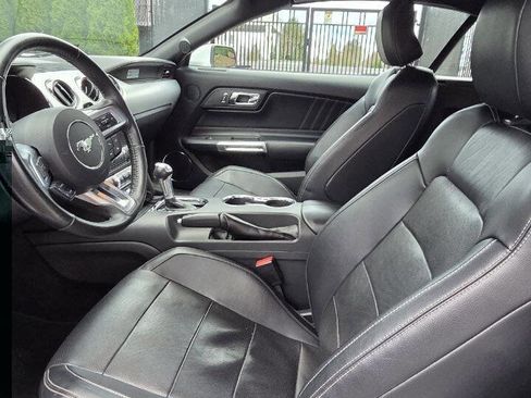 Used 2015 Ford Mustang Premium image 9