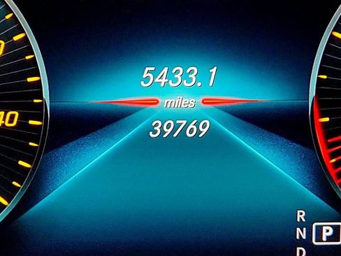 Used 2021 Mercedes-Benz GLC 300 w/ Multimedia Package image 14