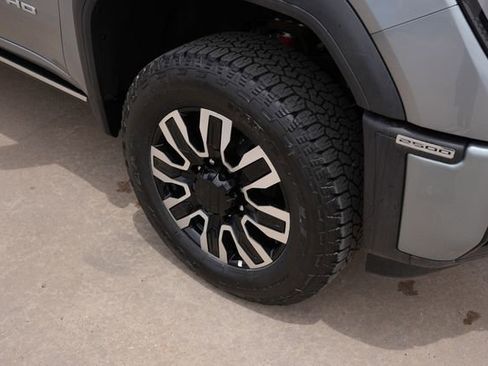 New 2026 GMC Sierra 2500 Denali Ultimate AWD/4WD image 8