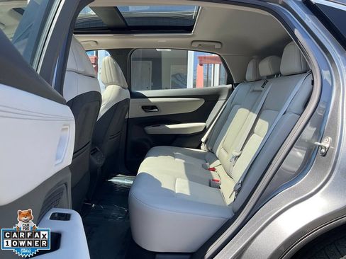 Used 2023 Nissan Ariya FWD image 8
