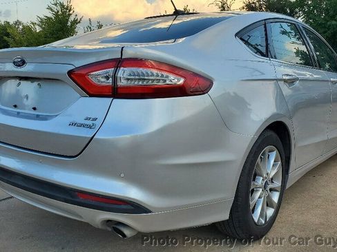 Used 2017 Ford Fusion SE image 14