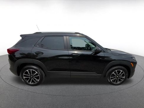 Used 2025 Chevrolet TrailBlazer LT FWD image 13