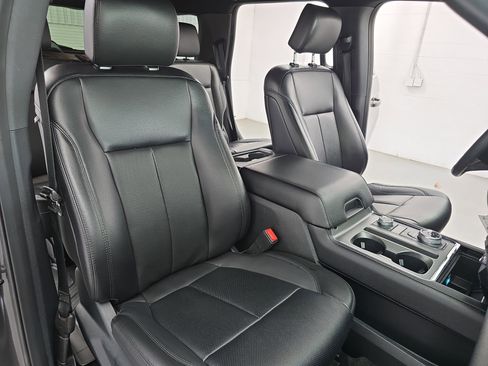 Used 2020 Ford Expedition XLT w/ Equipment Group 202A AWD/4WD image 10