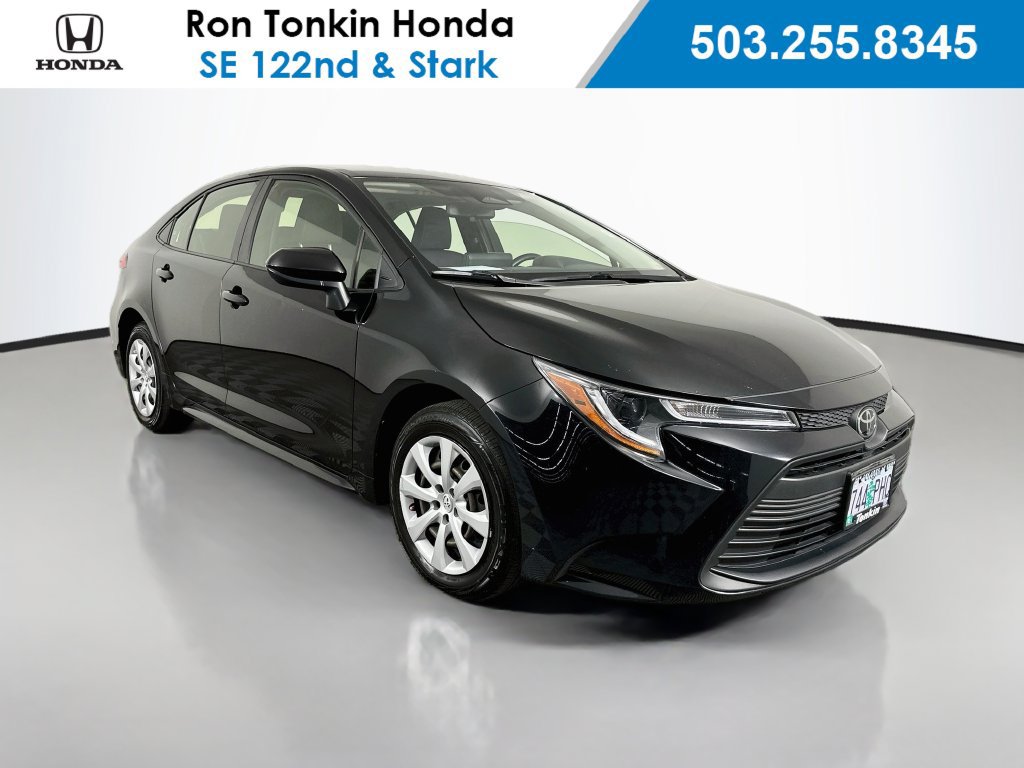 Used 2023 Toyota Corolla LE FWD image 1
