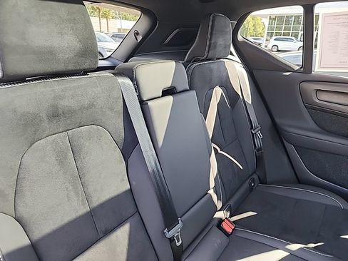Used 2023 Volvo XC40 Recharge Ultimate w/ Protection Package Premier AWD/4WD image 18